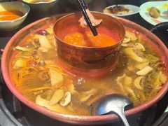 -菌自由丨野生菌火锅特色庭院餐厅(丽江古城店)