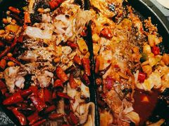 -鸣记脆皮烤鱼·海鲜烤鱼(三八广场店)