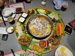 -椰小鸡·琼州糟粕醋·火锅(美兰缤纷城店)