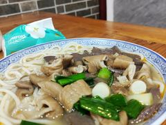 -锦泓老字号猪脏粉(东联大厦店)