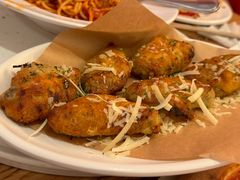 -城市大道红炉披萨烘焙坊