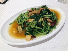 虾爬肉炒菠菜-新洪记·丽久饭店(铁西店)