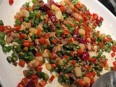 -川流不息·地道川菜·小龙虾(新松江路店)