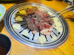 -老炉家木炭烤肉(长江国际店)