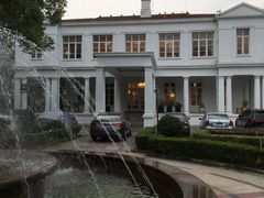 -南京双门楼宾馆(盐仓桥地铁站阅江楼店)