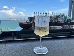 -瑰丽酒店·海吧·天际下午茶·现场DJ·天台酒吧