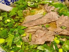 -嘻小北·兰州清汤牛肉面(太平洋森活天地店)