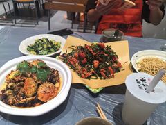 -肥肥虾庄·金牌油焖大虾(杨园滨江时代walk店)