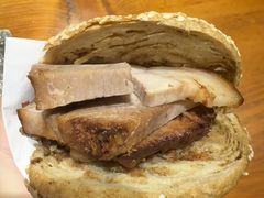 烧饼夹肘子-老天桥酱肉烧饼夹肘子(天桥店)
