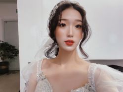 -艾米丽婚纱礼服