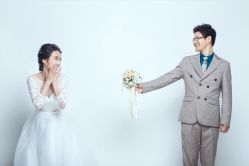 -巴黎婚纱摄影工作室