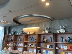 面包甜点陈列柜-了不起的考拉咖啡店(高新店)