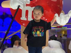 -m豆巧克力世界(上海世茂广场店)