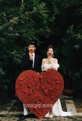 -雪中彩影婚纱摄影·微光艺术中心