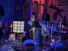 -INLOVE Live House