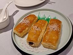 蜜汁叉烧酥-上海1号私藏菜(静安店)