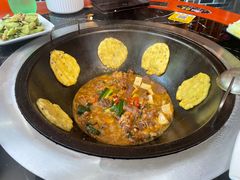 -六州府地锅鸡·农家菜·龙虾(未来科技城店)