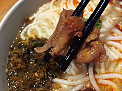 大酥牛肉米线-云海肴·汽锅鸡·云南菜(天津国金汇店)