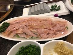 -小天鹅火锅·一线江景洪鼎旗舰店(洪崖洞店)