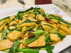 青蒜豆腐-蔼若春.传承三十年云南菜(金碧公园店)