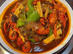 -虾弄弄海派小龙虾·牛羊蝎子火锅
