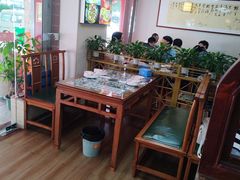 -何哥鲜鱼餐厅(龙湖花园店)