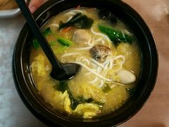 -灵芝妹子海鲜米线(香炉礁山姆店)