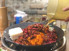 牛油锅底-四小区火锅·巷子里的重庆火锅(花照壁店)