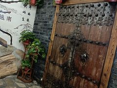-东巴婆婆云南鱼豆花火锅(大东门店)