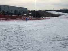 -华彬猛犸滑雪场