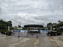 -上海滴水湖皇冠假日酒店