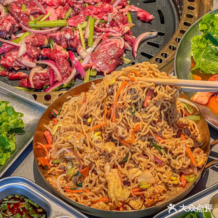 什么烤肉5点半就要排队了??