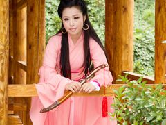 玉儿-九月鹰飞汉服摄影工作室