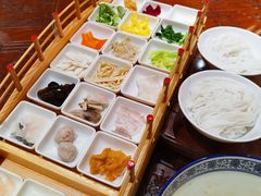 -香麒园·过桥米线·南湖雅宴