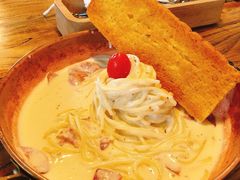 -I HOLIC艾豪丽披萨(KKone店)