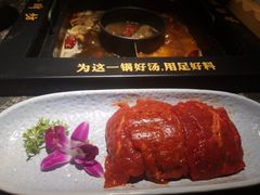 -老牌坊云南鱼豆花火锅(哈西万达店)