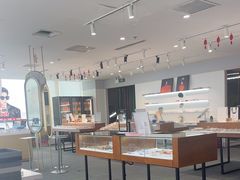 -亚美视光眼镜店(重庆路活力城店)