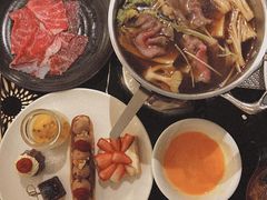 寿喜锅-索菲特酒店 · 云尚天际自助餐厅