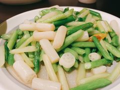 芦笋炒藕带-上名堂·鱼头好吃(体育场路店)