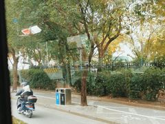 -家乐福(川沙店)