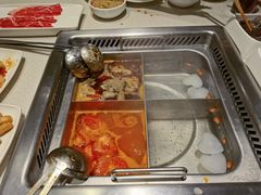 -海底捞火锅鲜切牛肉主题店(长寿路店)