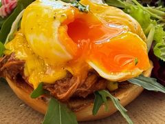 疯狂手撕牛肉班尼迪克蛋-The Rug Cafe(王府中环店)