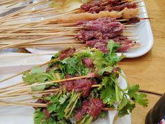 -袁记串串香(泉水轻轨站店)