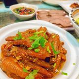 这家酱鸡爪和剥皮虾🦐太绝了[胜利]