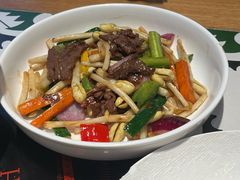 花生芽炒牛肉-味食家市师鸡(三元里店)