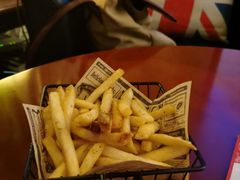 -OX BAR 拉培耶小镇(大连老街店)