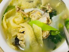 酥肉响皮汤-周师饭店