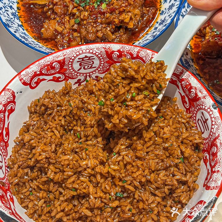 好吃到吃撑扶墙出来