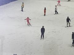 -乔波室内滑雪场