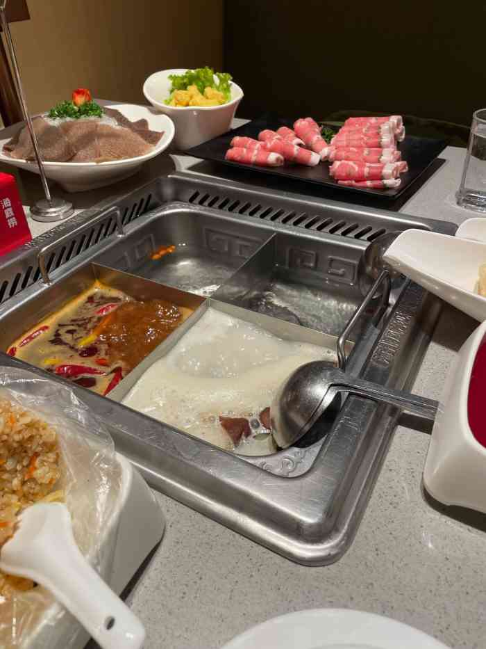 海底捞火锅(西咸吾悦广场店)-"黑海会员的专属服务,简直贴心的不要不
